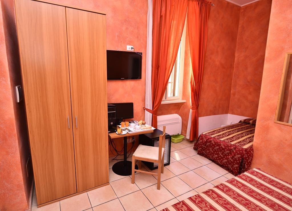 Al Centro Storico Di Bed & Breakfast Rome